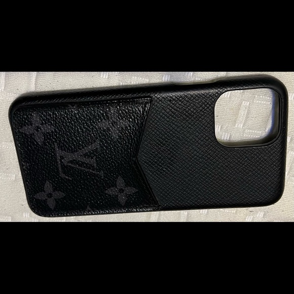 Louis Vuitton Other - COPY - Iphone case